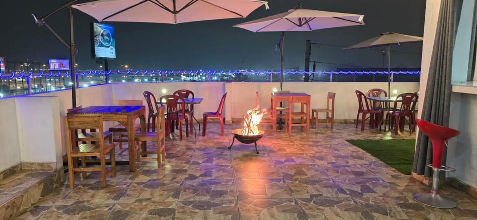 Night, Balcony/Terrace
