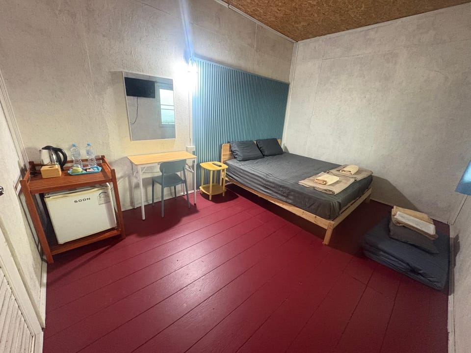 COOL CAMPING-blue room for 2 persons Resort in Thailand