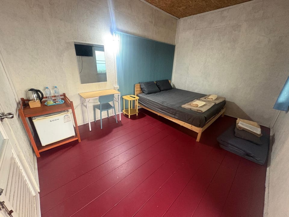 COOL CAMPING-blue room for 2 persons Resort in Thailand