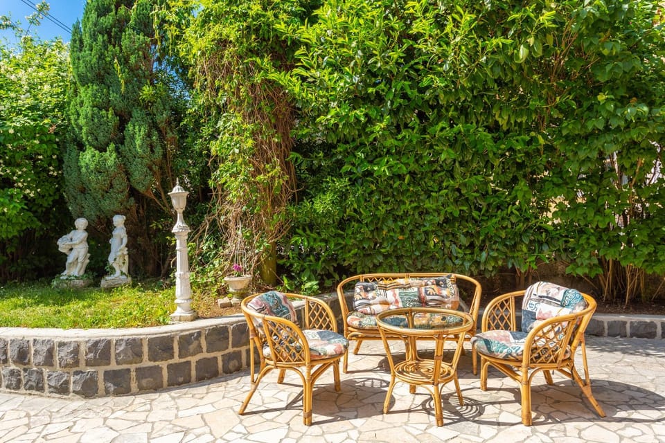 Garden, Balcony/Terrace, Seating area