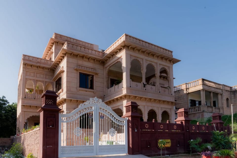 Property building, Day, Landmark view