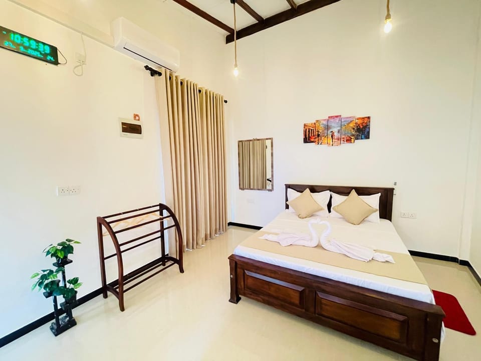 Photo of the whole room, air conditioner