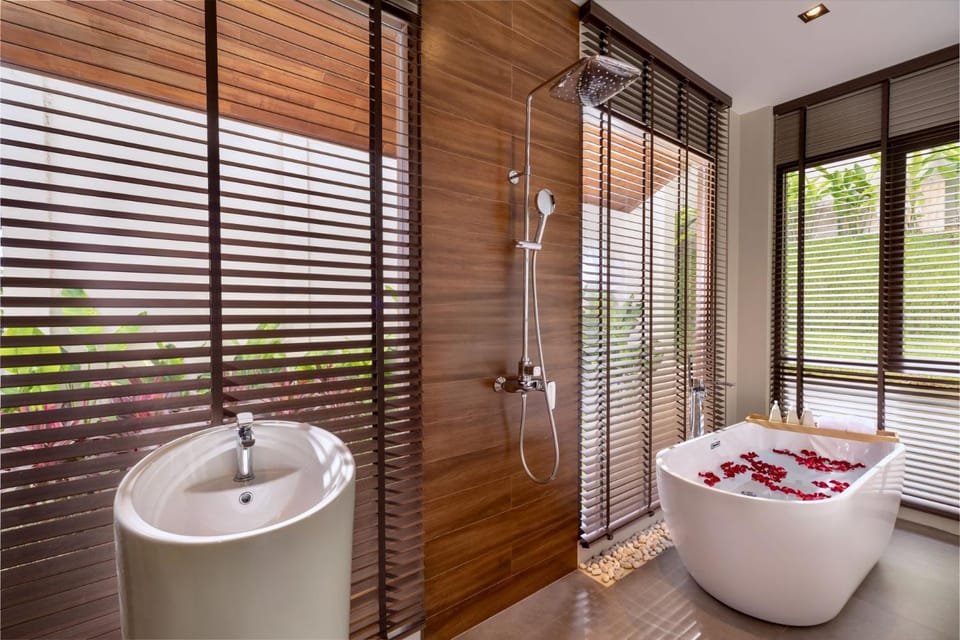 Shower, Bathroom, Bath
