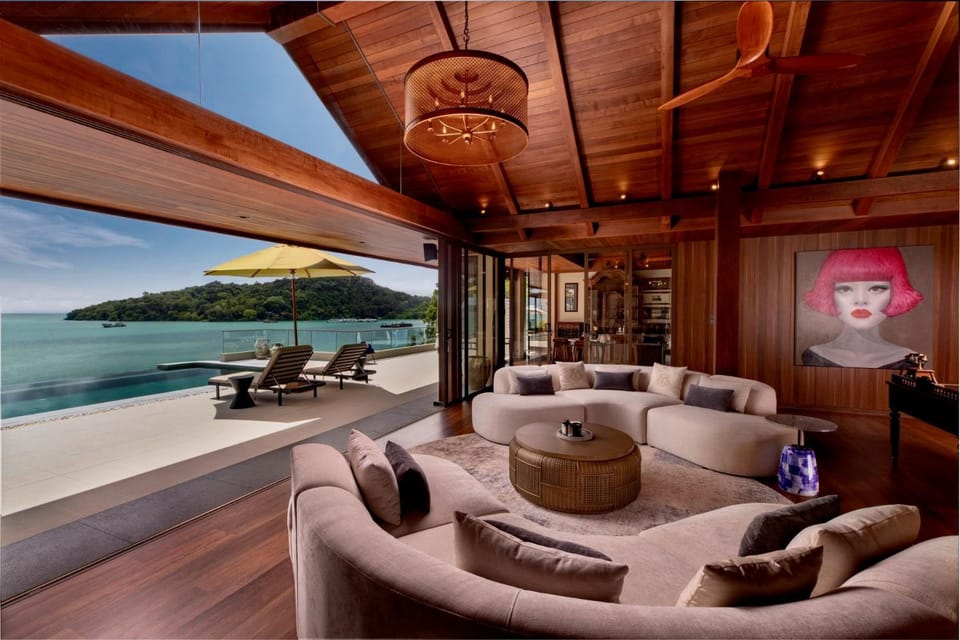Natural landscape, View (from property/room), Balcony/Terrace, Living room, Sea view