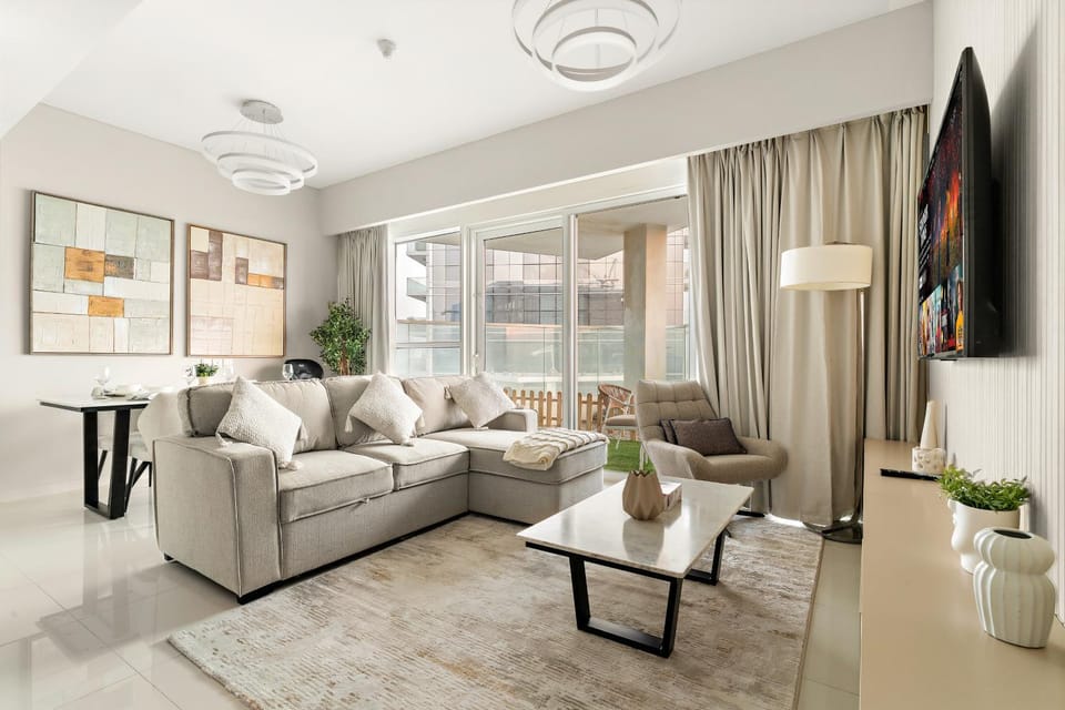TV and multimedia, Living room, Evening entertainment, air conditioner