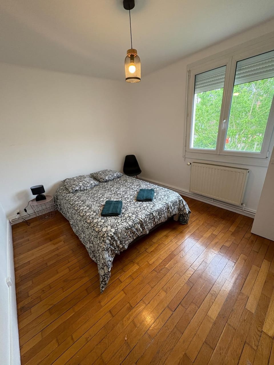 Apt 56m2, 2chambres,salon, parking, 5 mns C ville Apartment in Besançon