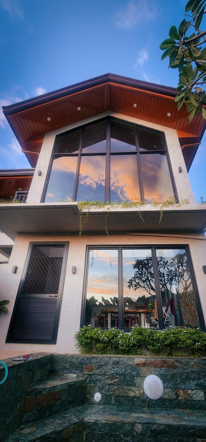 Property building, Day