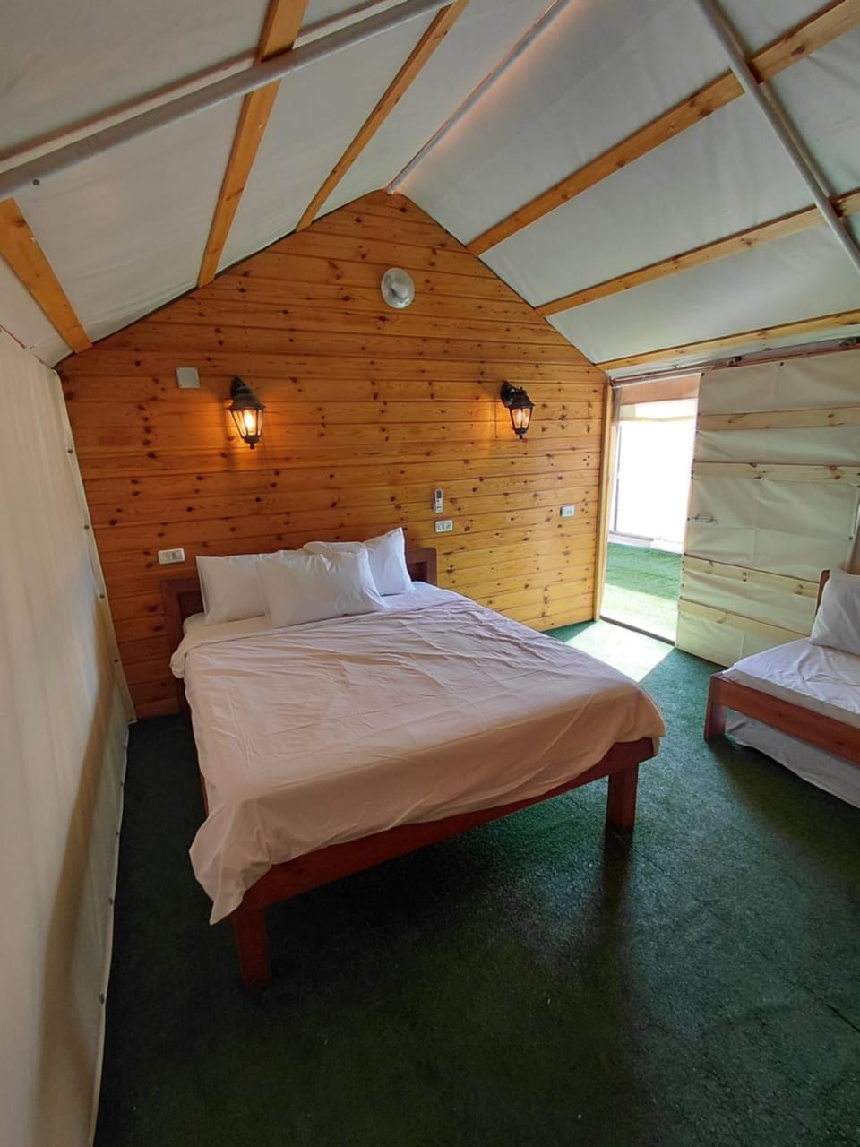 גלמפינג גולני - חווית נופש קסומה בלב חד נס Luxury tent in North District