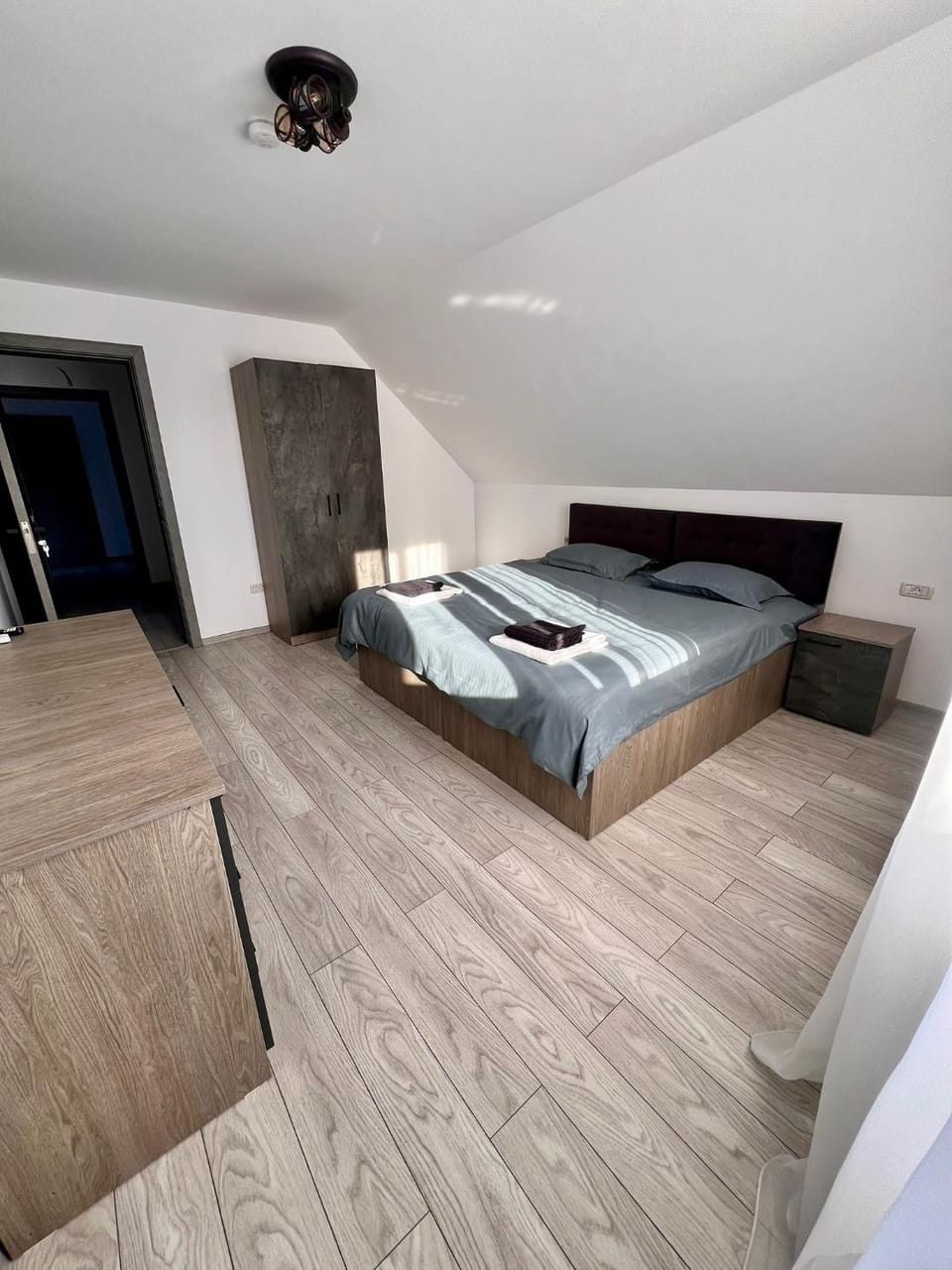 Bed, Photo of the whole room, Bedroom, towels, wardrobe