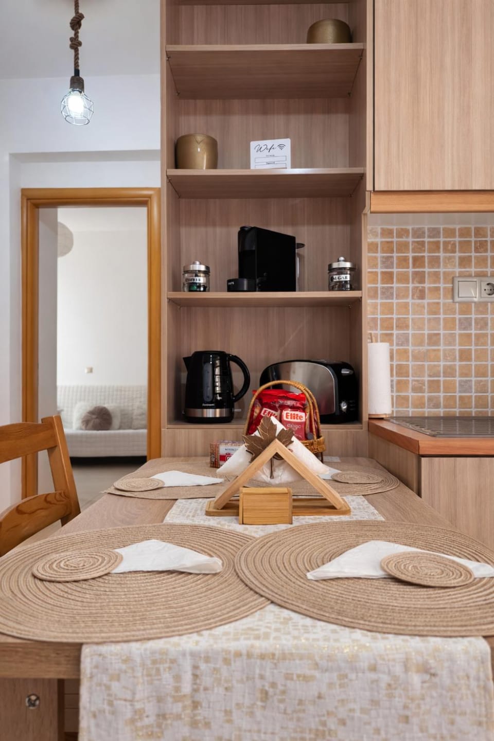 Coffee/tea facilities, View (from property/room), Kitchen or kitchenette, Dining area, Breakfast, Breakfast, toaster, toaster, kitchen