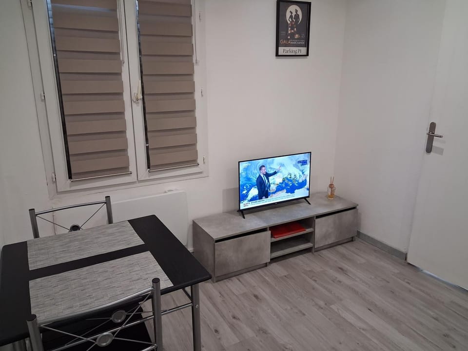 Studio meublé Netflix Wi-Fi Apartment in Le Havre