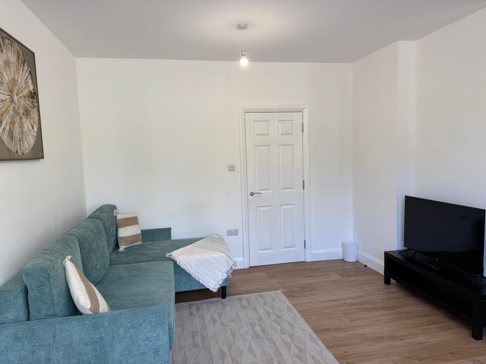 SM6 Lotus House Apartment in Croydon