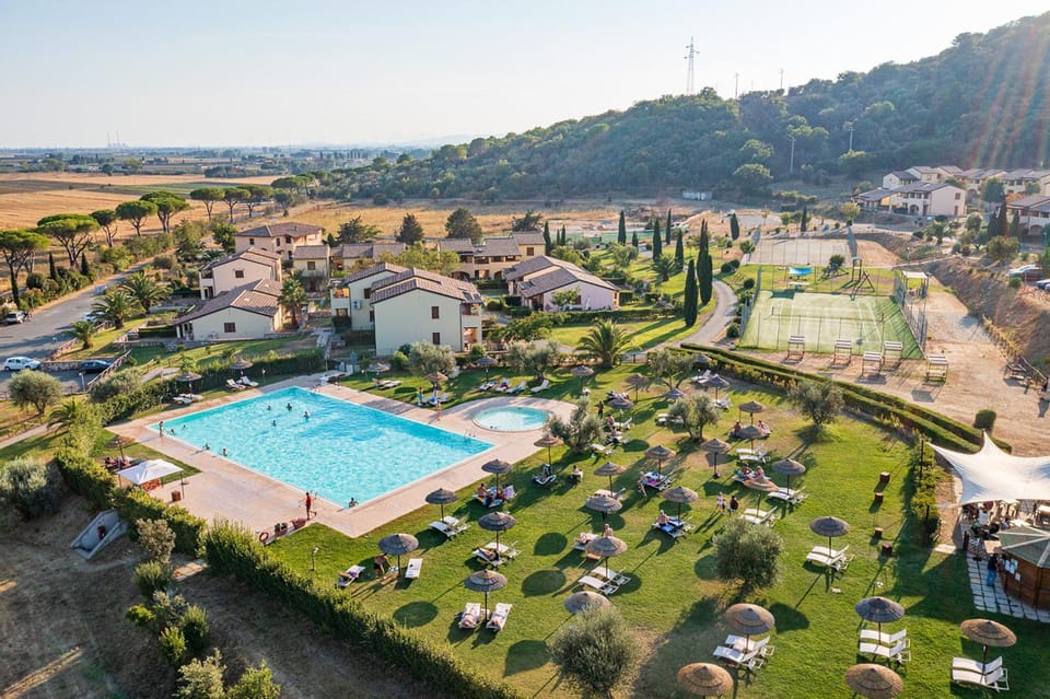 Bird's eye view, Swimming pool, Sports