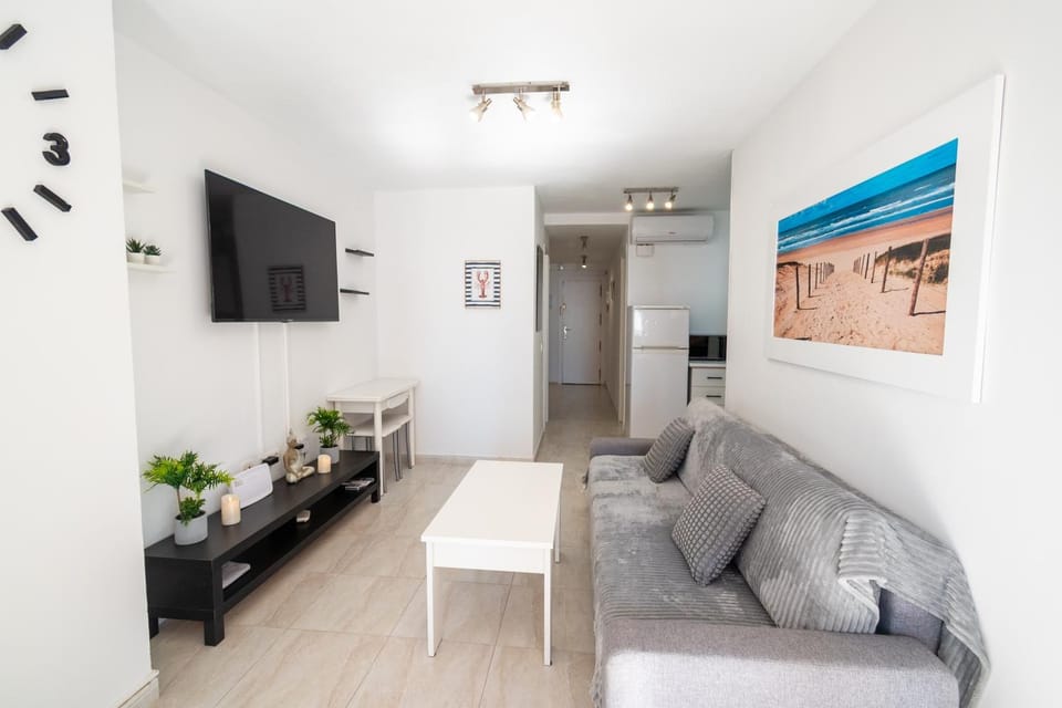 Coblanca 7 3-2 Levante Beach Apartment in Benidorm