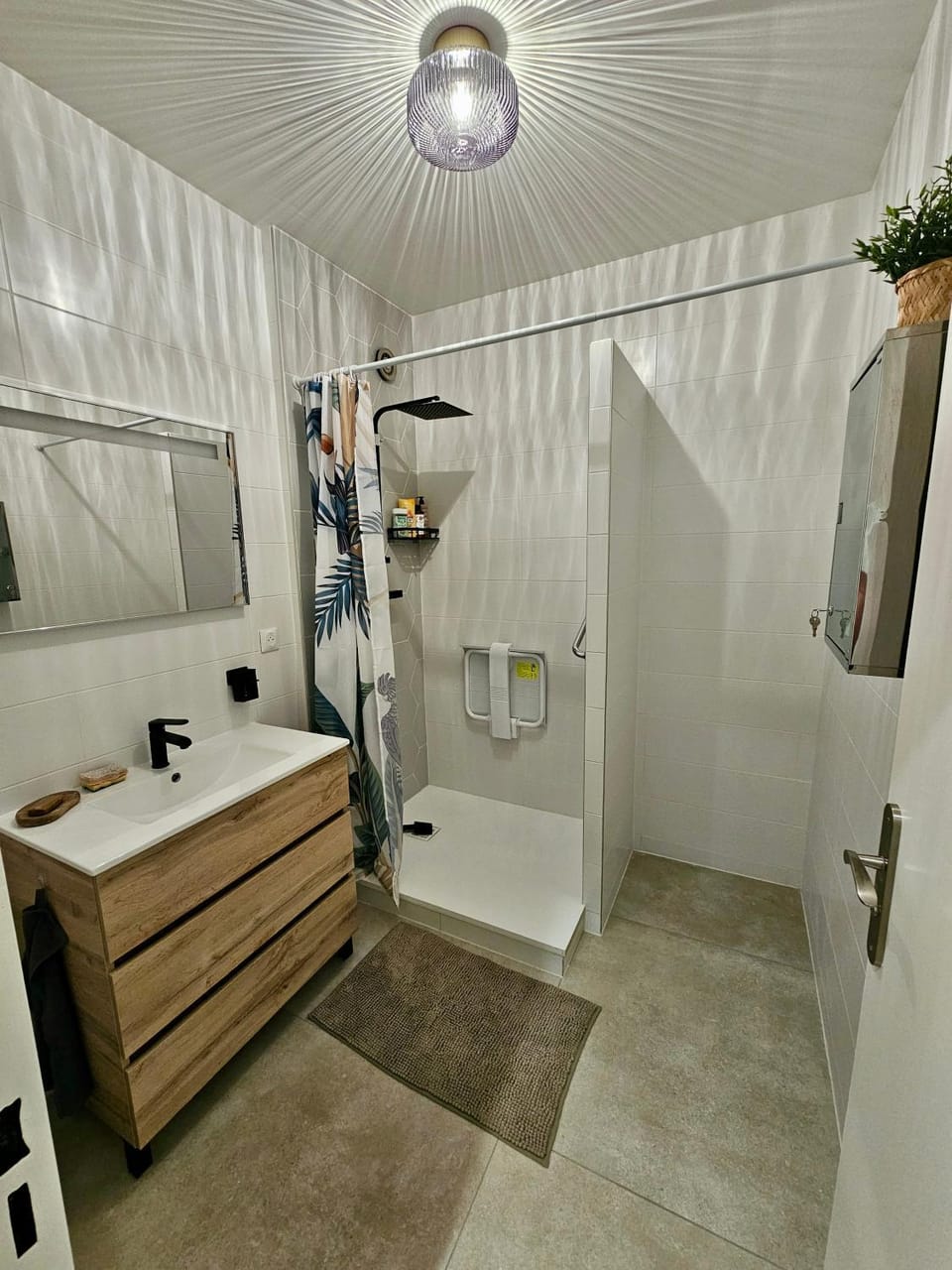 Shower, Bathroom, heating