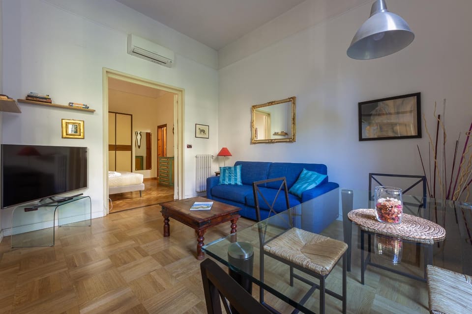 Colonna Apartment Apartment in Florence
