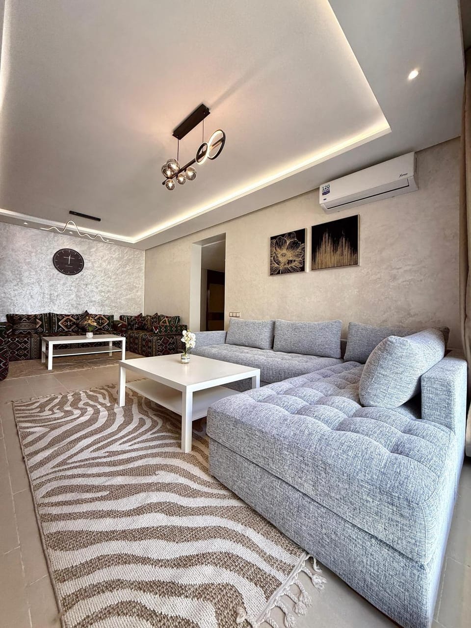 TV and multimedia, Living room, Seating area
