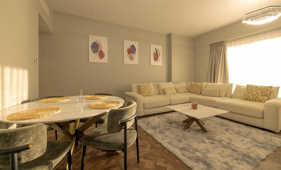 Living room, Seating area, Dining area