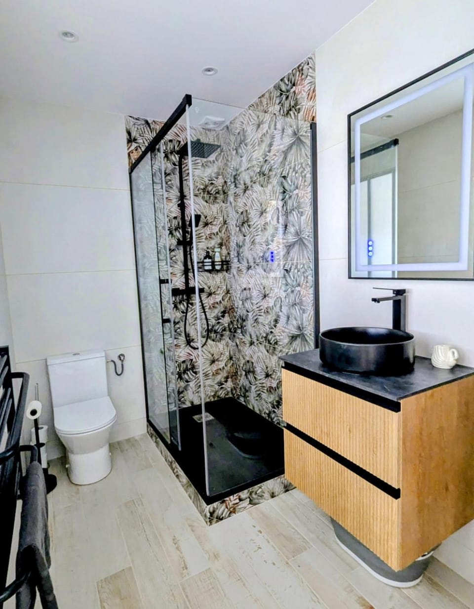 Shower, Toilet, Bathroom