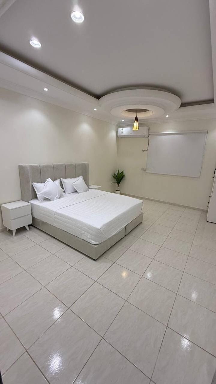 شقة مودرن مكونة من ثلاث غرف نوم 90 Apartment in Riyadh