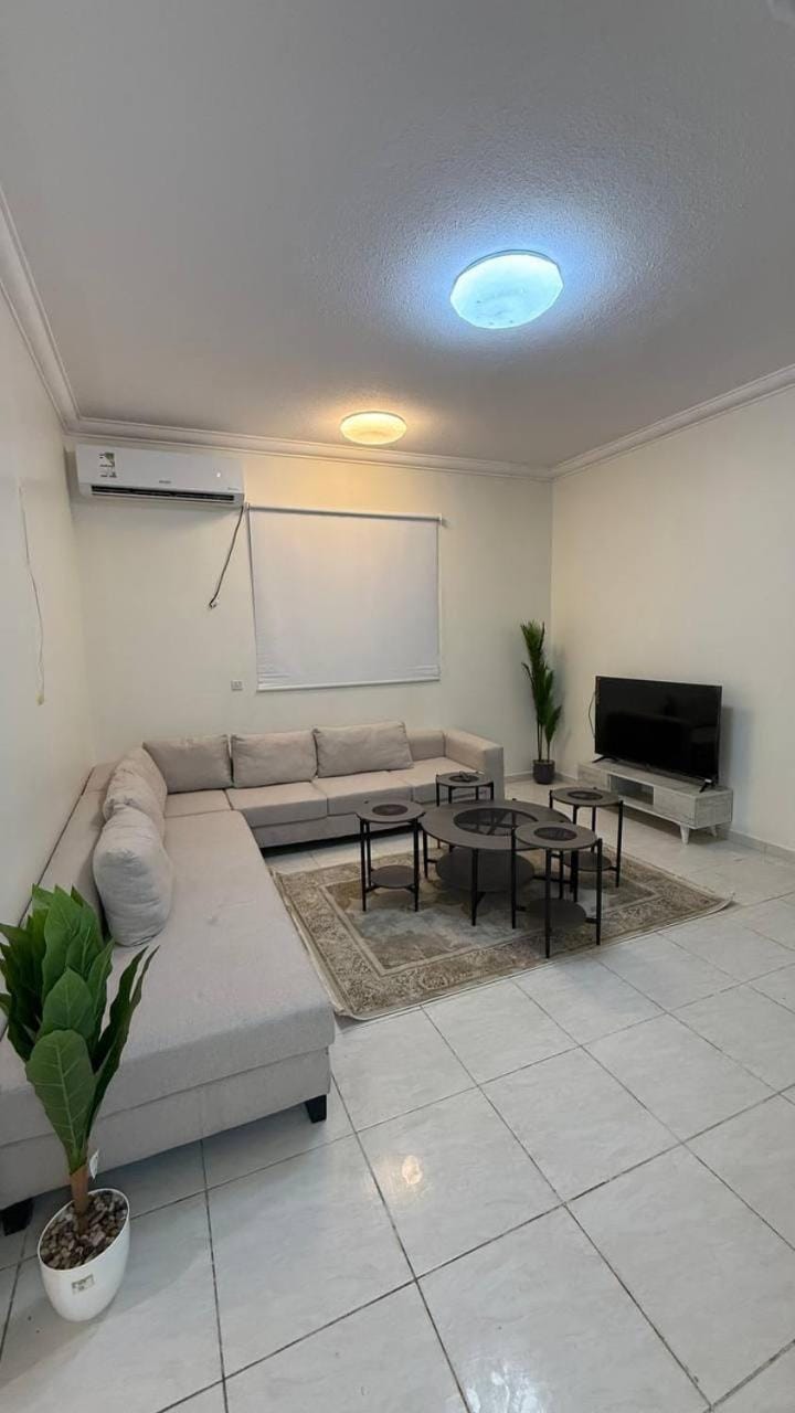 شقة مودرن مكونة من ثلاث غرف نوم 90 Apartment in Riyadh