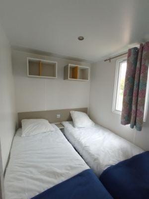 Bedroom, heating, storage