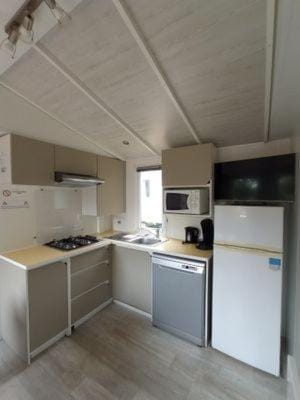 Kitchen or kitchenette, stove, kitchen