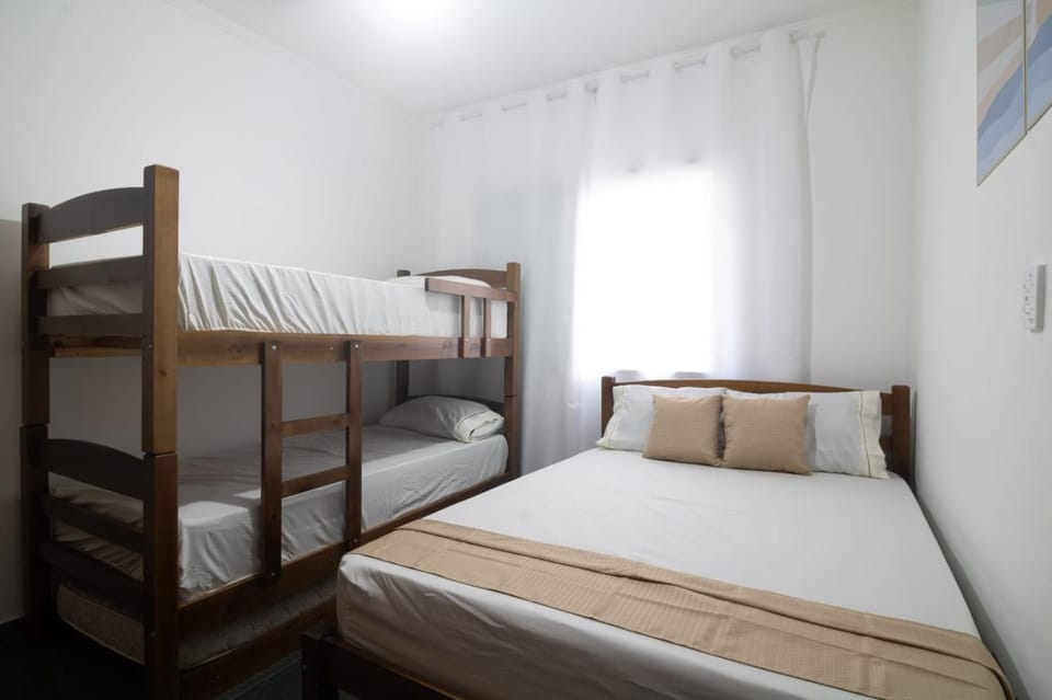 Bed, Photo of the whole room, Bedroom, bunk bed