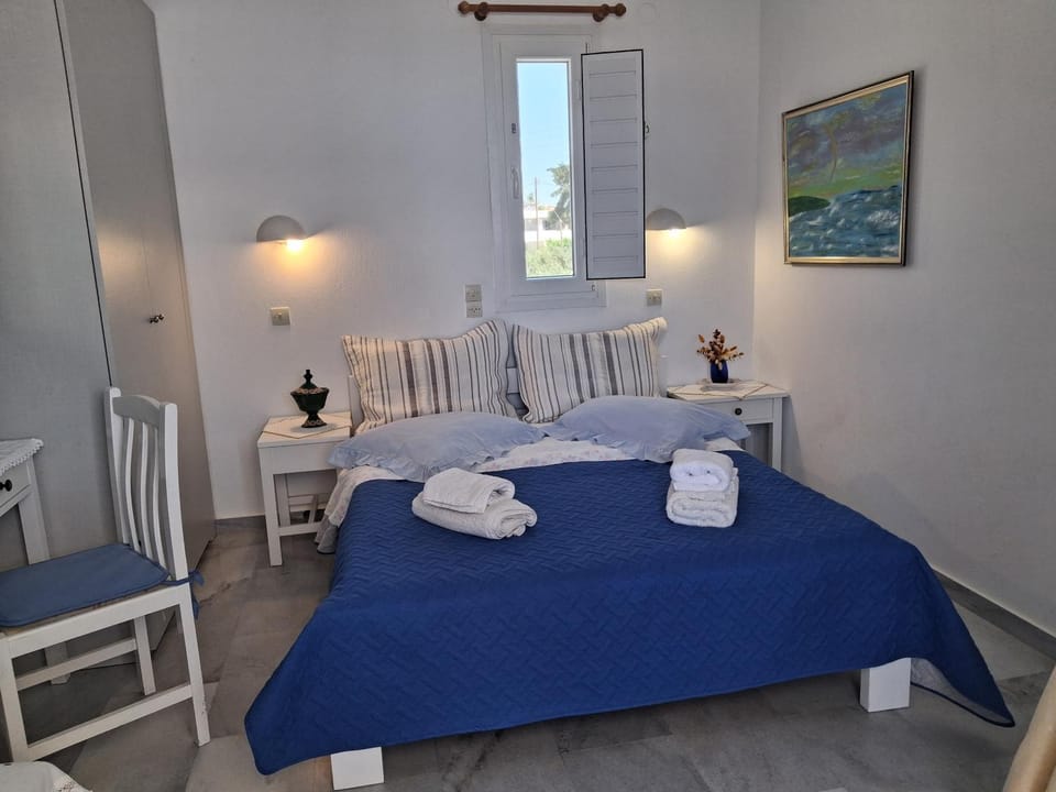 kikis apartments Apartment in Paros, Greece