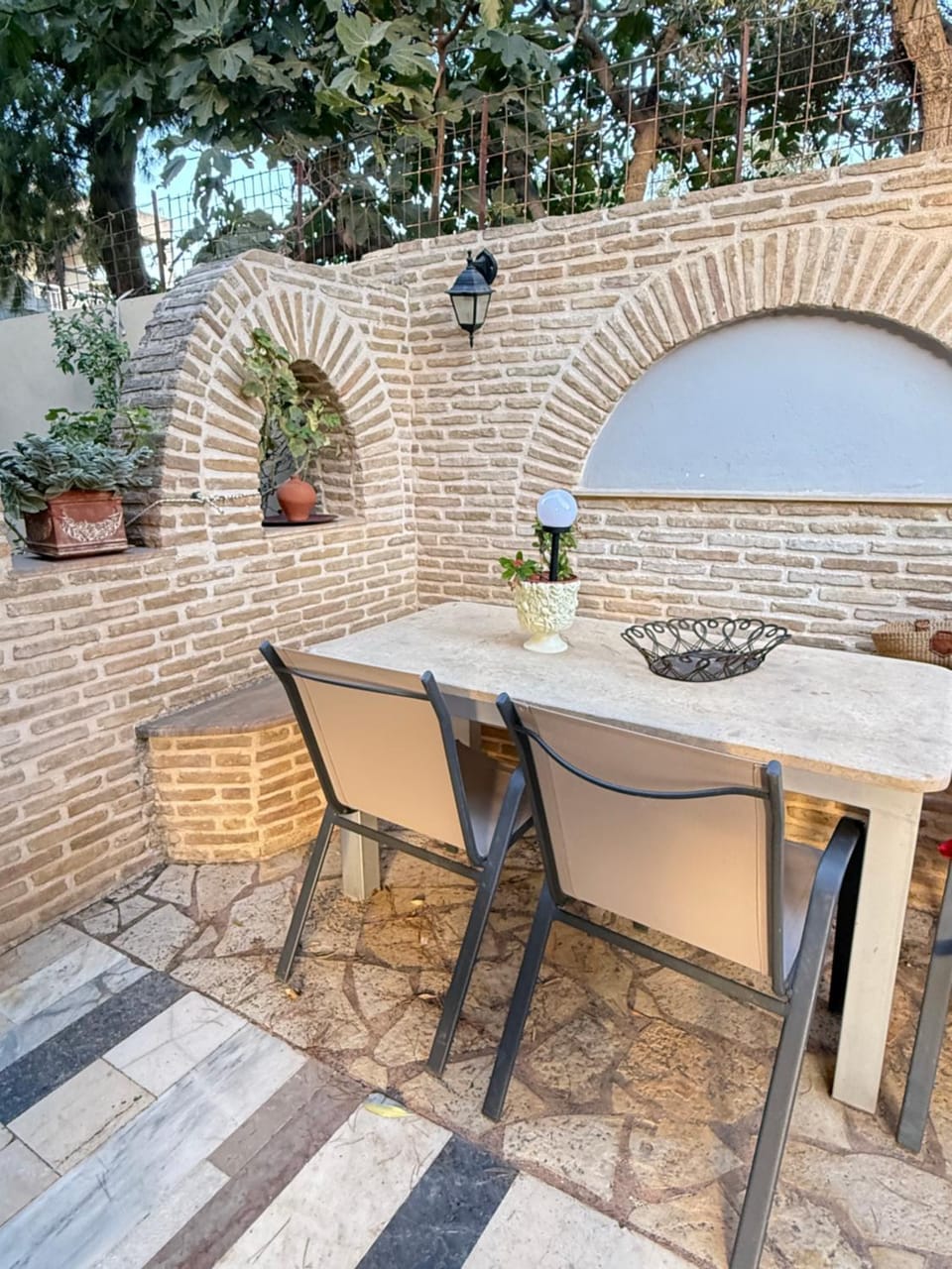 Laguna Apartment in Decentralized Administration of Attica