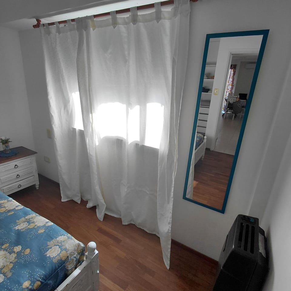 departamento temporal 38 y 13 con cochera para AUTO Apartment in La Plata