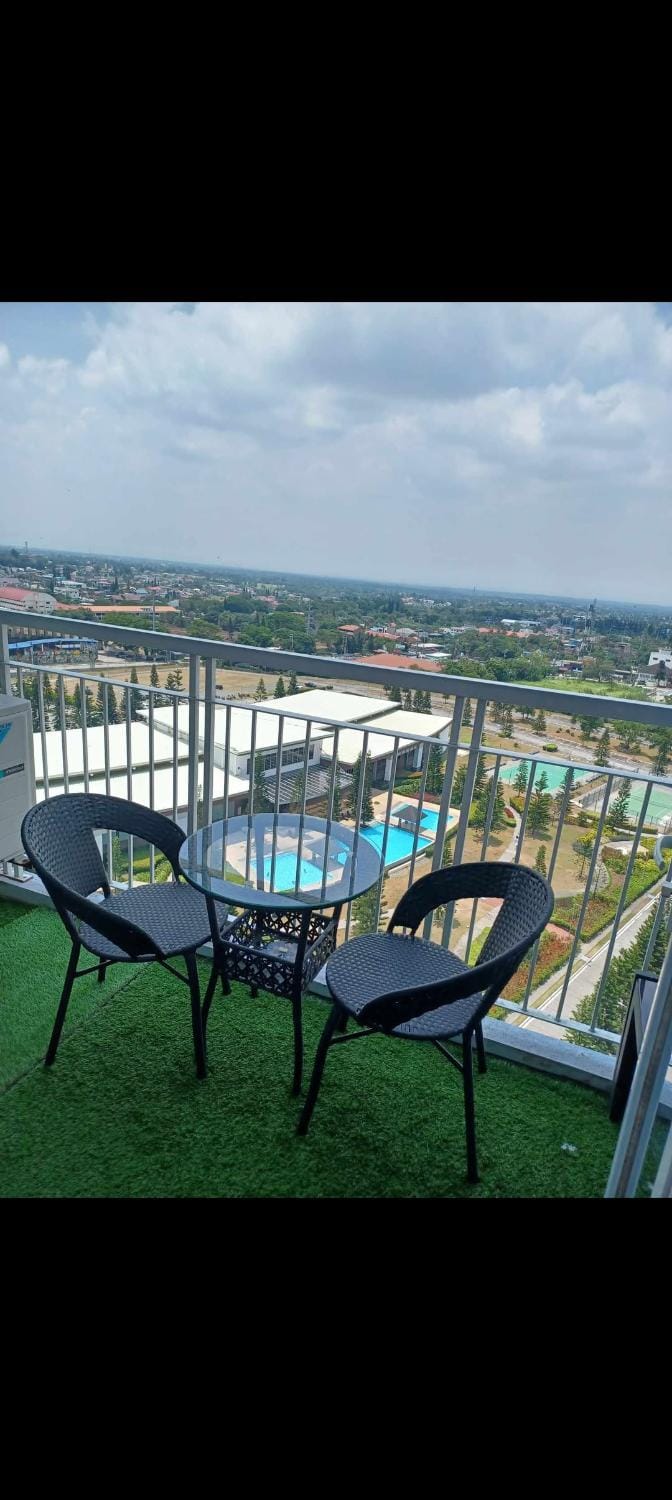 Vacay shine tagaytay staycation Apartment hotel in Tagaytay