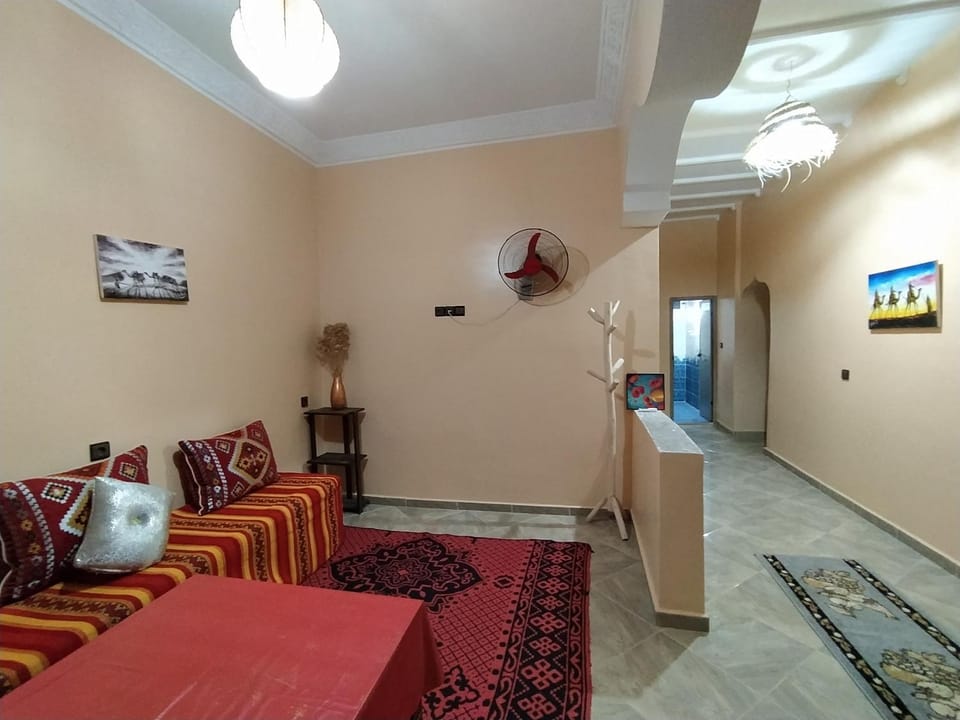 Communal lounge/ TV room, Living room, Seating area