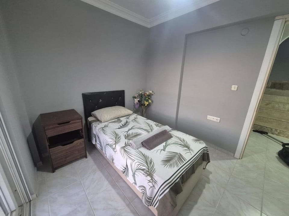 Detached Summer House with Peaceful View House in Aydın Province