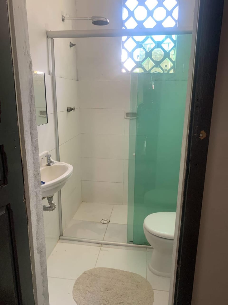 Quarto em casa arborizada Bed and Breakfast in Belém