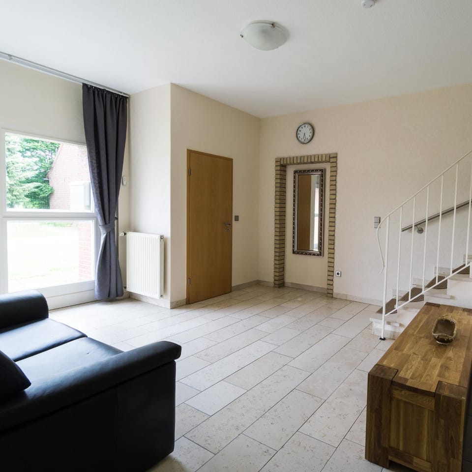Communal lounge/ TV room, Photo of the whole room, Decorative detail, Seating area