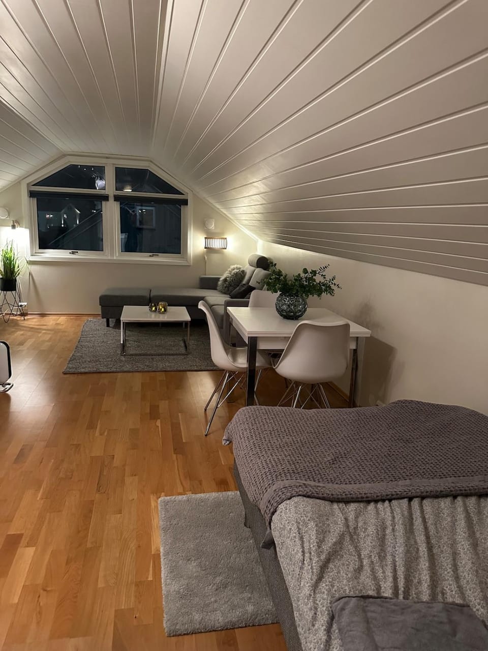 Loft apartment in the heart of Kirkenes Apartment in Troms Og Finnmark