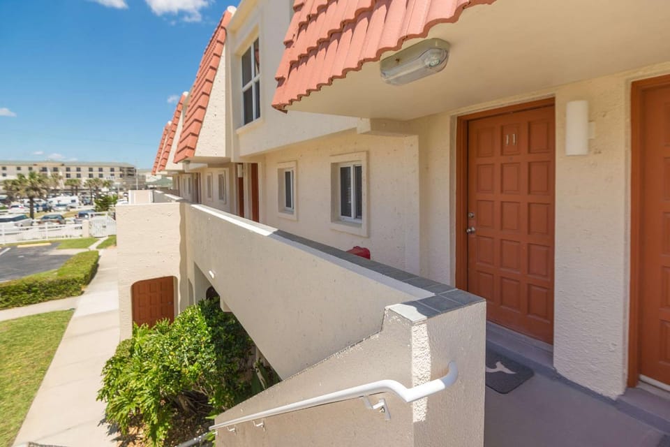 Pier Point South Oceanfront Townhouse Condo A-11 House in Saint Augustine Beach