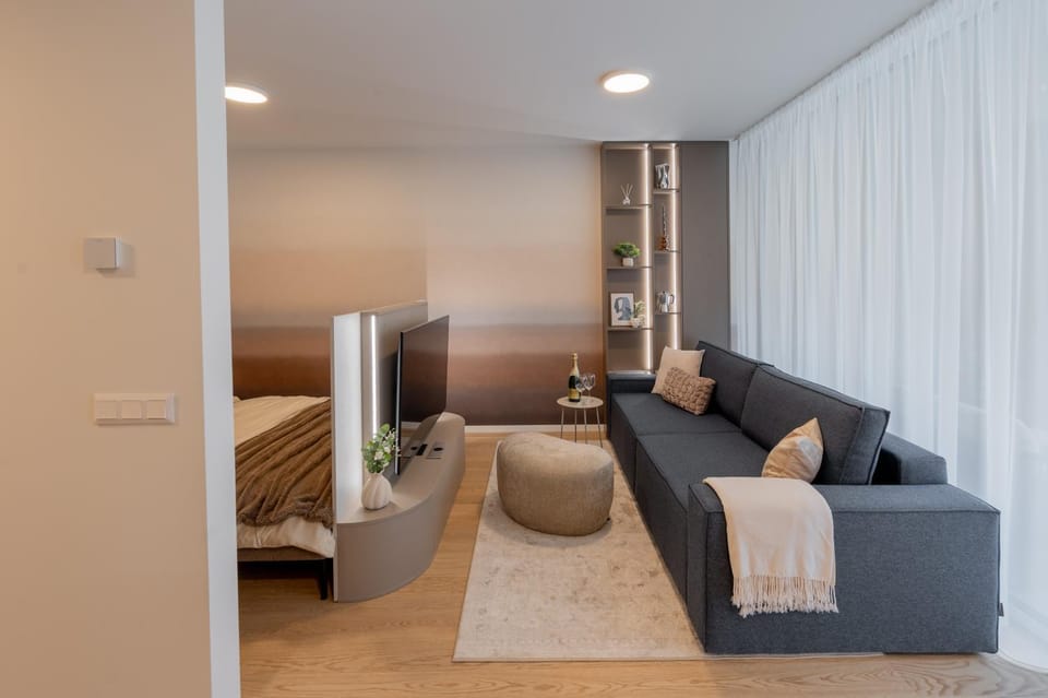 Living room, Photo of the whole room, Bedroom