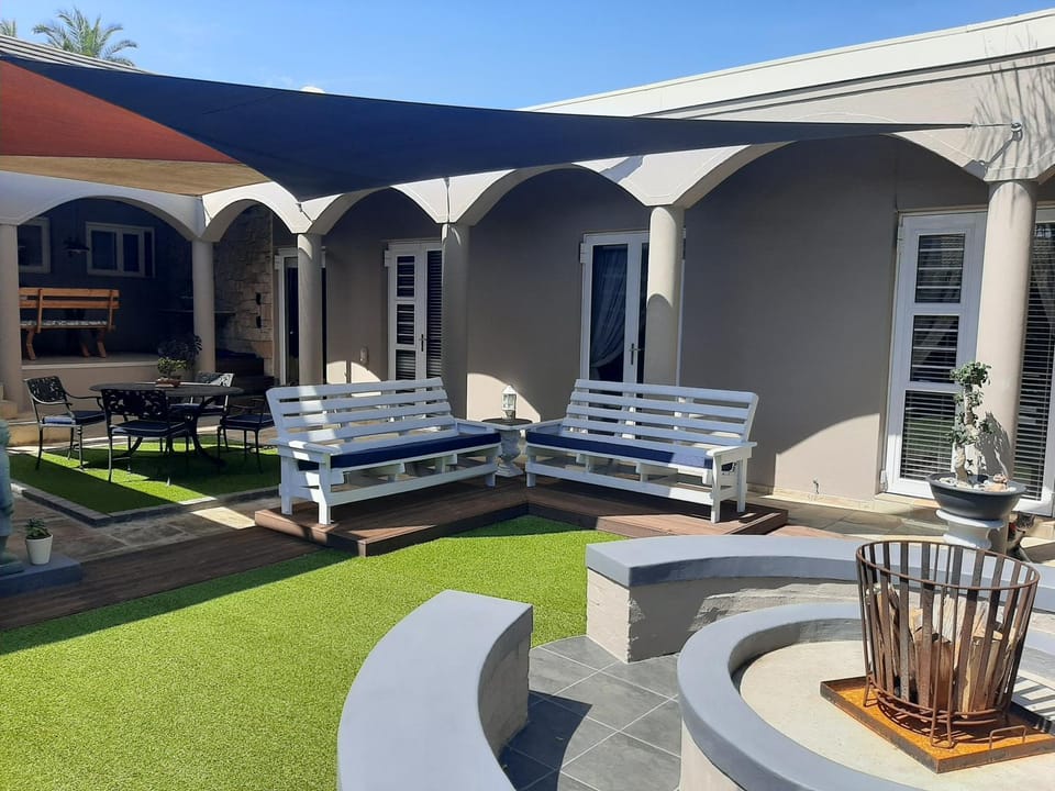 Inner courtyard view