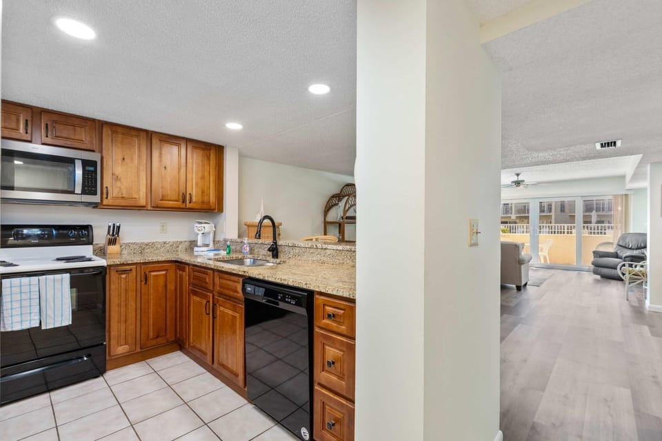 Pier Point South Ocean View Condo B-22 House in Saint Augustine Beach