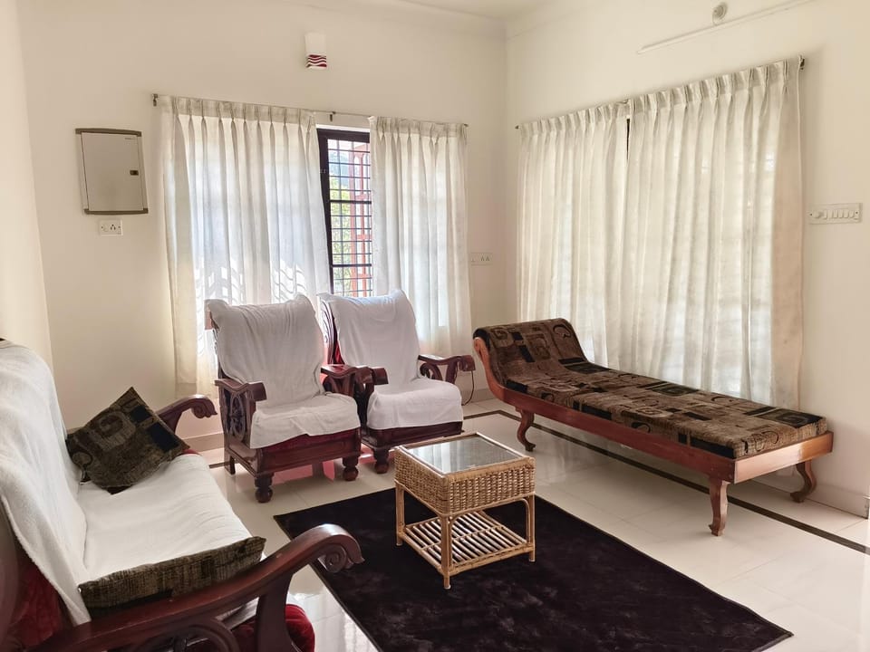 Aromal Homestay Vacation rental in Thiruvananthapuram