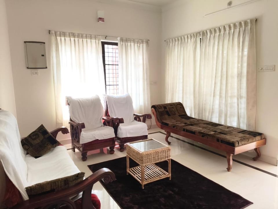 Aromal Homestay Vacation rental in Thiruvananthapuram