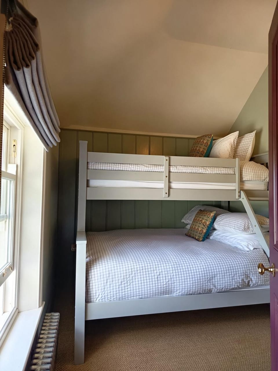 Bed, Bedroom, bunk bed