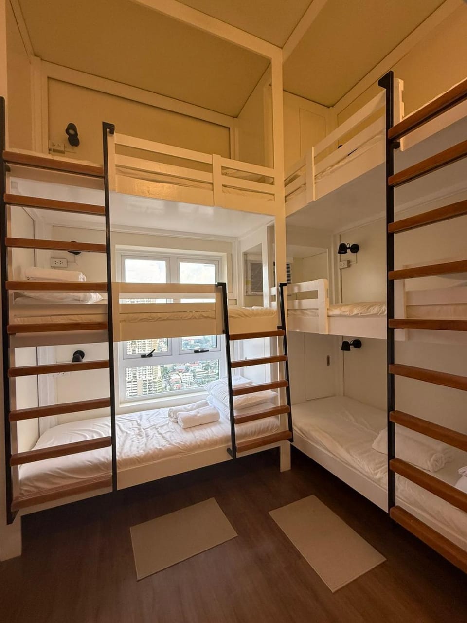Bed, Photo of the whole room, Bedroom, bunk bed