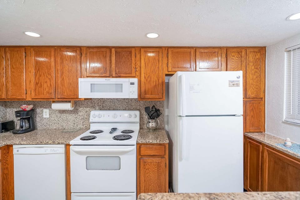 Pier Point South Oceanfront Townhouse Condo A-6 House in Saint Augustine Beach