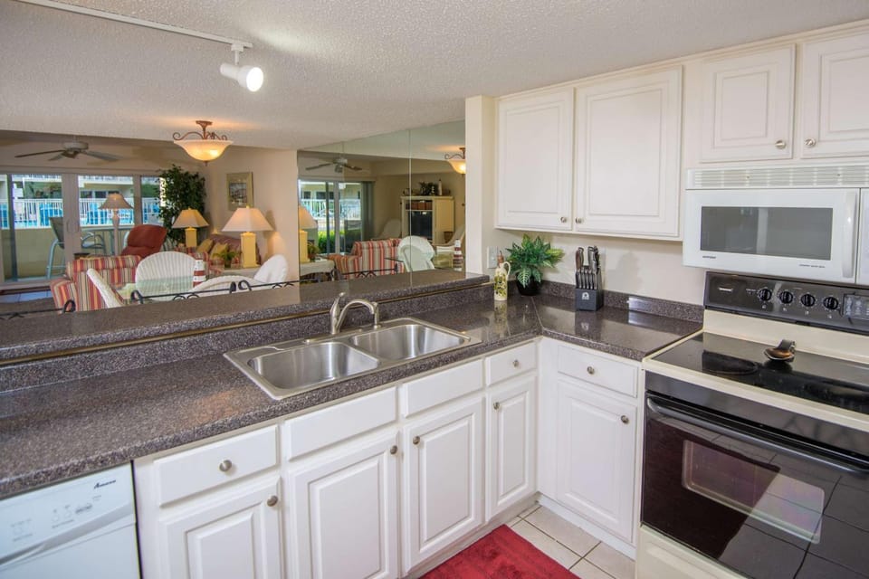 Pier Point South Ocean View Condo D-47 House in Saint Augustine Beach