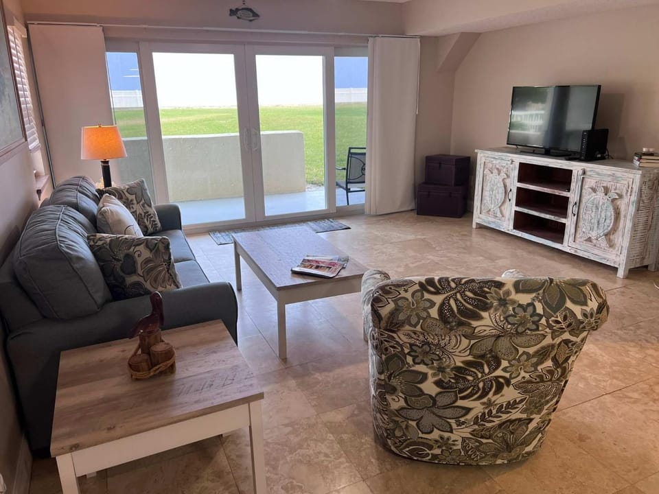 Pier Point South Oceanfront Condo A-1 House in Saint Augustine Beach