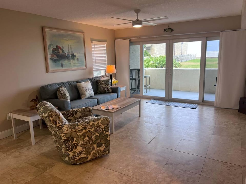 Pier Point South Oceanfront Condo A-1 House in Saint Augustine Beach