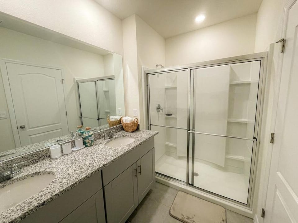 Near Disney Wonder Villa with Private Pool at Solterra Resort Villa in Four Corners